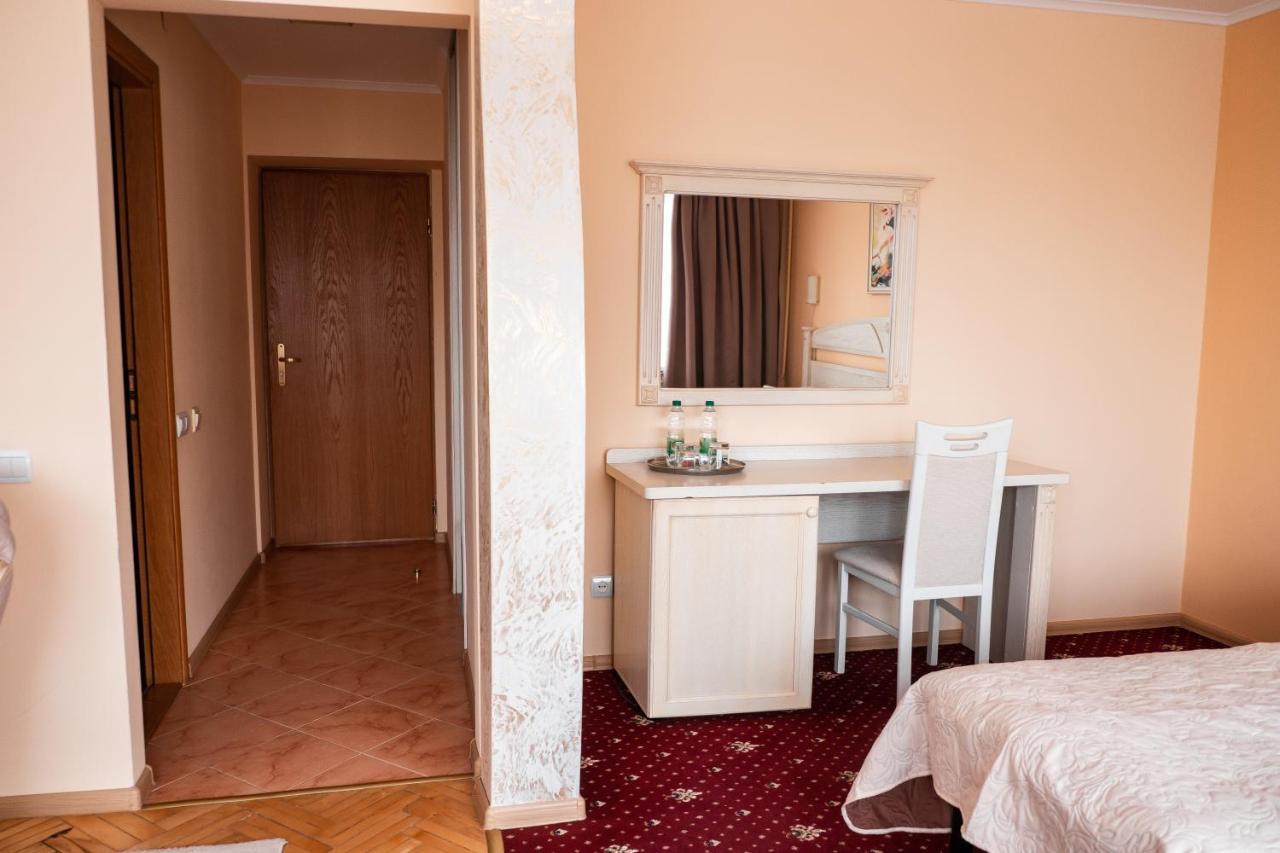 Hotel Halychyna Ternopil Eksteriør billede