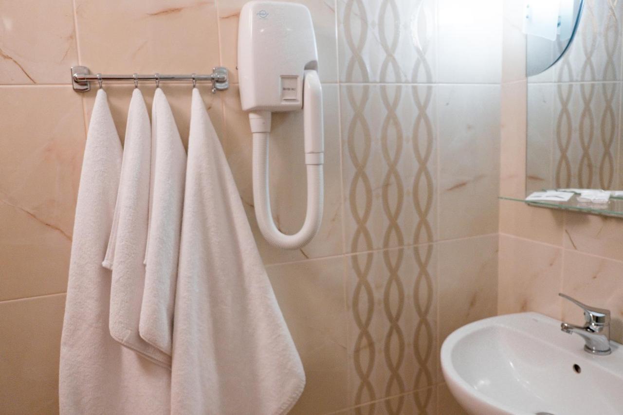 Hotel Halychyna Ternopil Eksteriør billede