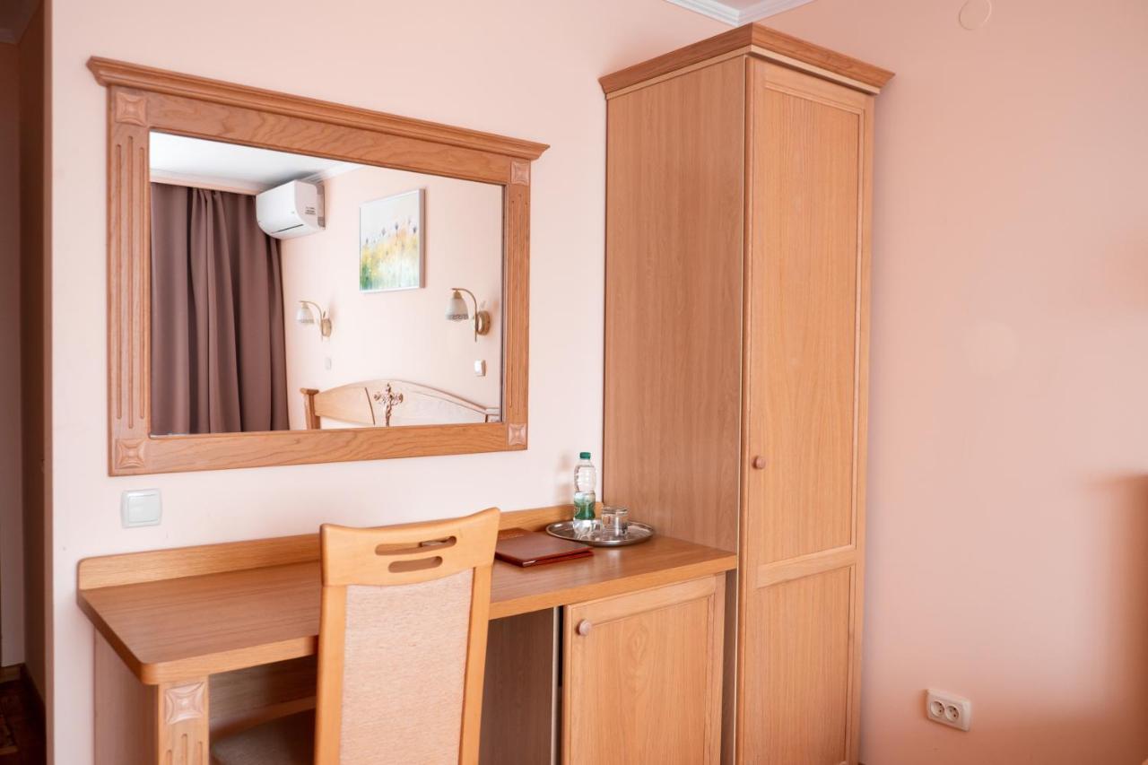 Hotel Halychyna Ternopil Eksteriør billede
