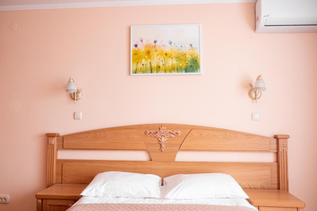 Hotel Halychyna Ternopil Eksteriør billede