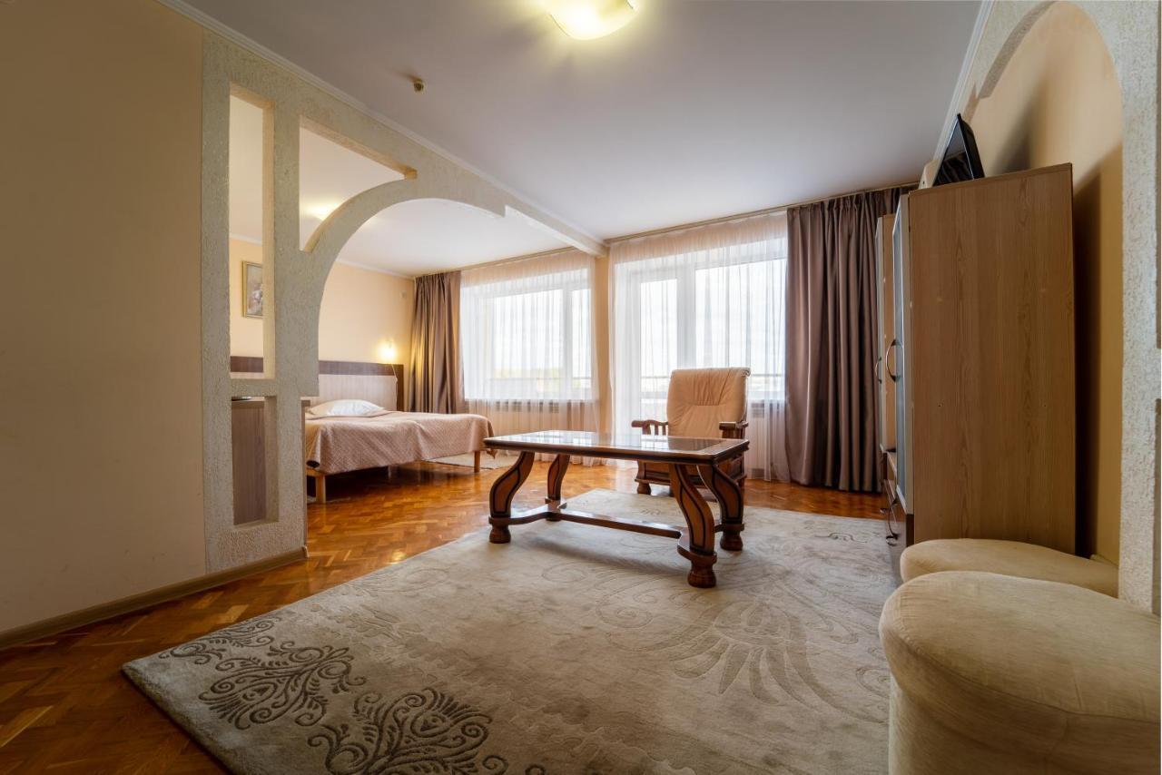 Hotel Halychyna Ternopil Eksteriør billede